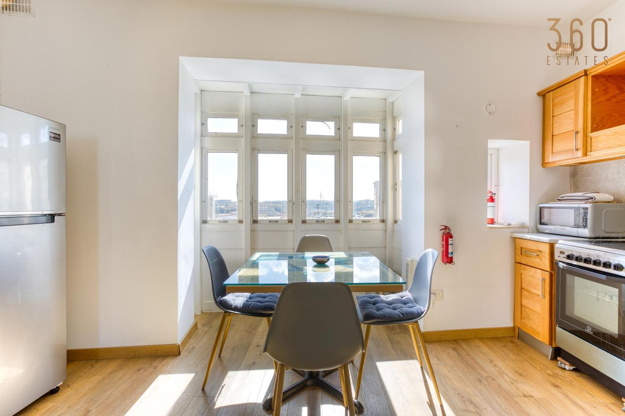 Charming Home With Sea Views & Maltese Balcony By 360 Estates วัลเลตตา ภายนอก รูปภาพ