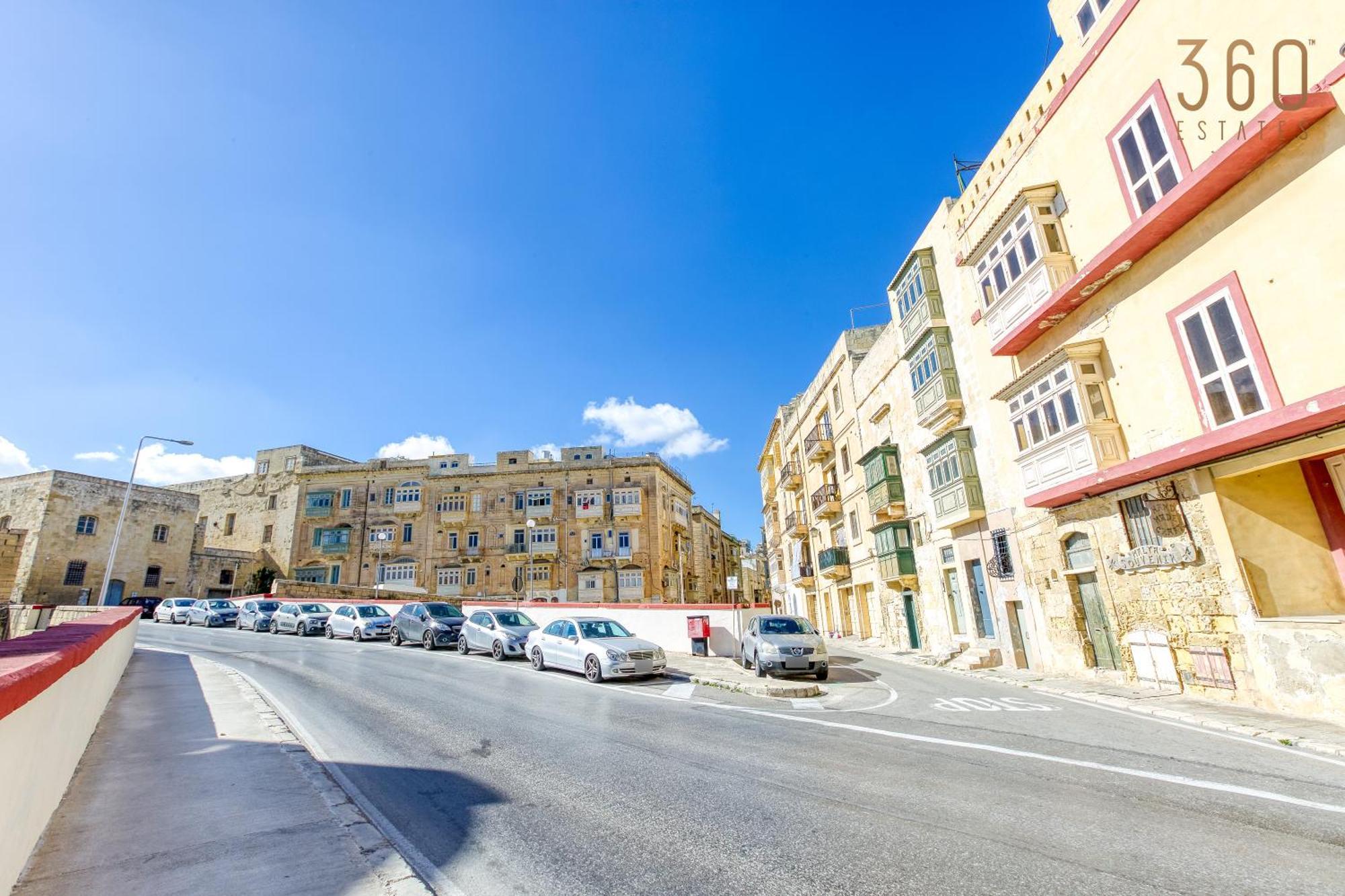 Charming Home With Sea Views & Maltese Balcony By 360 Estates วัลเลตตา ภายนอก รูปภาพ